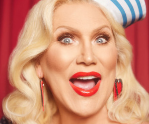 Zakaj bi si vsak moral ogledati predstavo Izńenada SALOMÉ